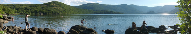 pano-playa-arenales-vigo-lago-sanabria